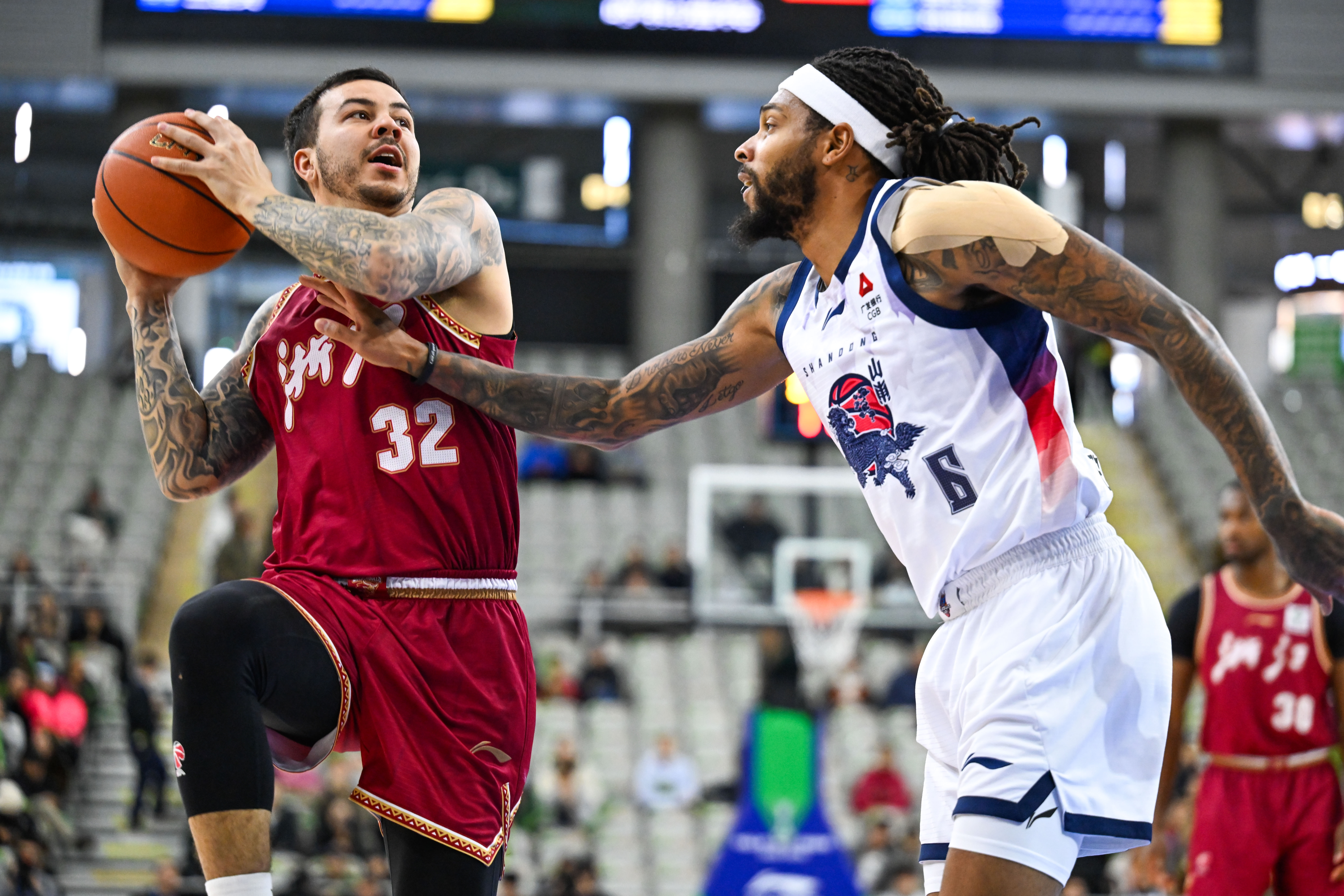 开云APP-刚刚！浙江稠州围绕中超队长鼓劲今夜里昂远射贴柱——意大利杯节点到来，金州勇士国际比赛日战术微调