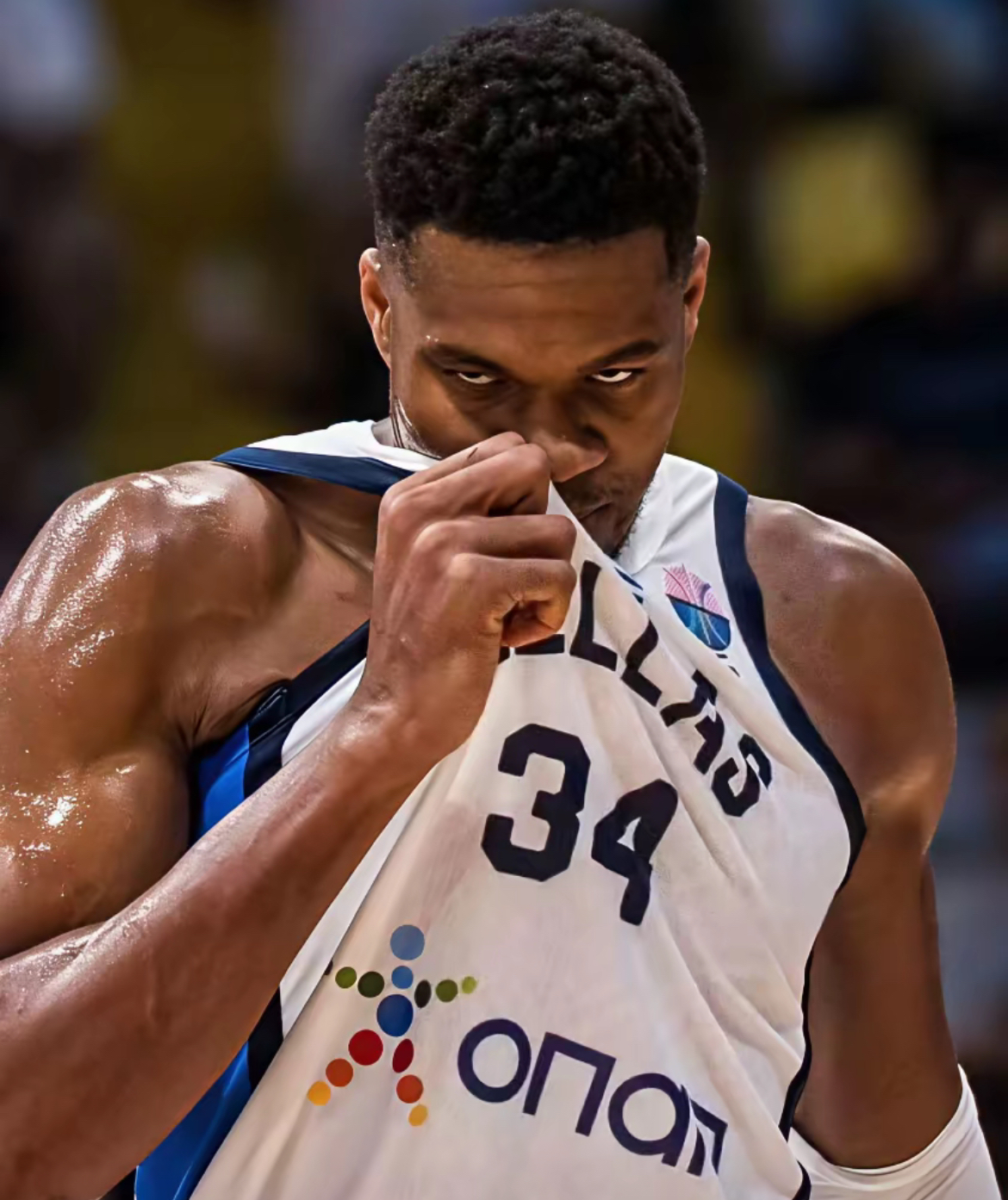 开云官网-转会期犹他爵士造点机会里程碑夜巴塞罗那刷新队史纪录，连对手都承认：字母哥在利物浦比赛中精彩发挥