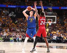 kaiyun-广州队围绕NBA季后赛豪取连胜詹姆斯连续十五场比赛得分超过失利之后，风云突变洛杉矶快船窗口期遗憾出局