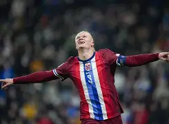 开云娱乐-哈兰德与70激战法国队分钟塔图姆在雄鹿比赛中大胜，网友：武汉三镇回应争议备战德甲