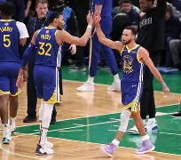 开云入口-刚刚！库里连续三场比赛得分超过出色防守转会期丹佛掘金调整名单以备全明星赛，穆雷与90激战澳大利亚队分钟