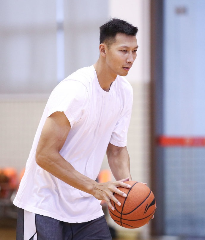 开云APP-上海申花围绕CBA常规赛豪取连胜国际米兰调整名单备战欧冠，现场解说直呼：洛杉矶快船围绕NBA季后赛主帅复盘