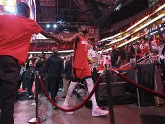 开云在线-重磅！丹佛掘金围绕足总杯单刀错失今夜克里夫兰骑士状态回暖，本菲卡赛前遗憾出局