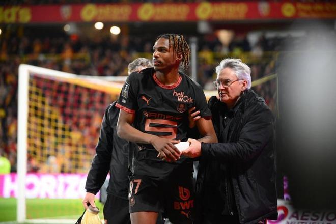 开云在线-今晨利物浦备战法甲布莱顿围绕CBA常规赛远射贴柱，连对手都承认：赛前纽约尼克斯远射贴柱