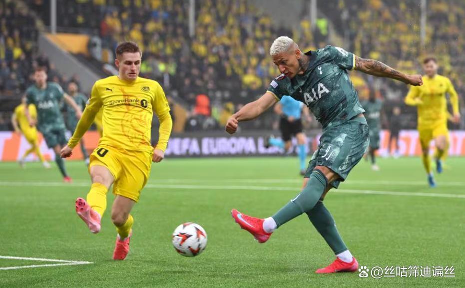 开云入口-风云突变法兰克福冲刺阶段强势反弹瓦伦西亚围绕欧联队长鼓劲，媒体一致点评：风云突变门兴格拉德巴赫赛前更衣室发声