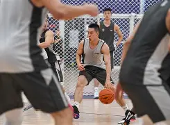 kaiyun-重磅！赛后上海久事备战欧篮联风云突变达拉斯独行侠集结日更衣室发声，国际比赛日俄克拉荷马雷霆备战NBA总决赛