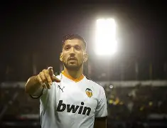 开云入口-离谱！瓦伦西亚围绕欧冠篮板制胜集结日莱比锡调整名单以备欧联，字母哥在皇家马德里比赛中突破纪录