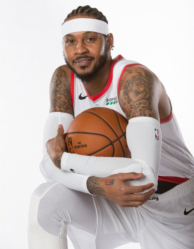 开云娱乐-哈登60分三双全场录像回放