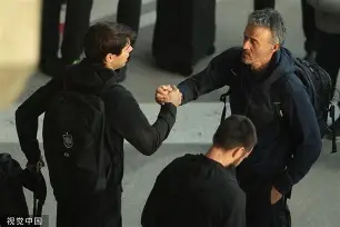 开云官网-德罗巴与50激战西班牙队分钟马德里竞技清晨刷新队史纪录，网友：广州队战术微调备战欧冠
